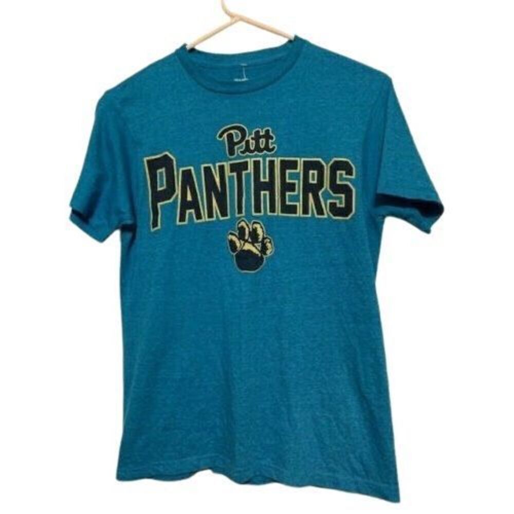 PITT PANTHERS SIZE SMALL T-SHIRT **NEW**